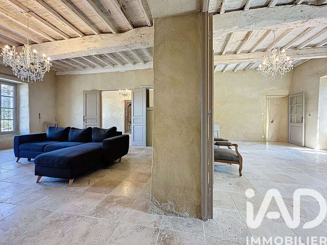 Maison 410 m² à Montferrand  - photo 9