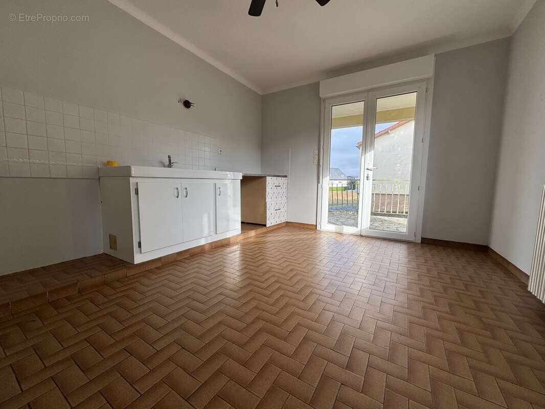 Maison à LE LOROUX-BOTTEREAU