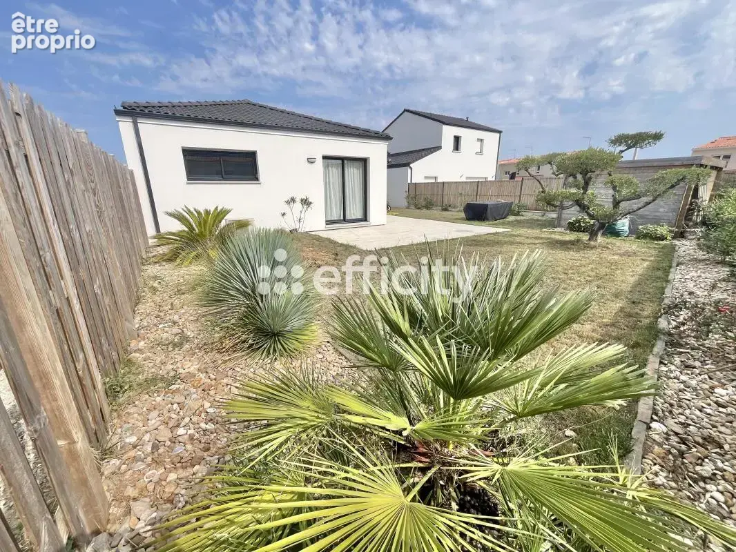 Maison 5 pièces 90 m² à vendre à Pont-Saint-Martin (44860) - photo 2