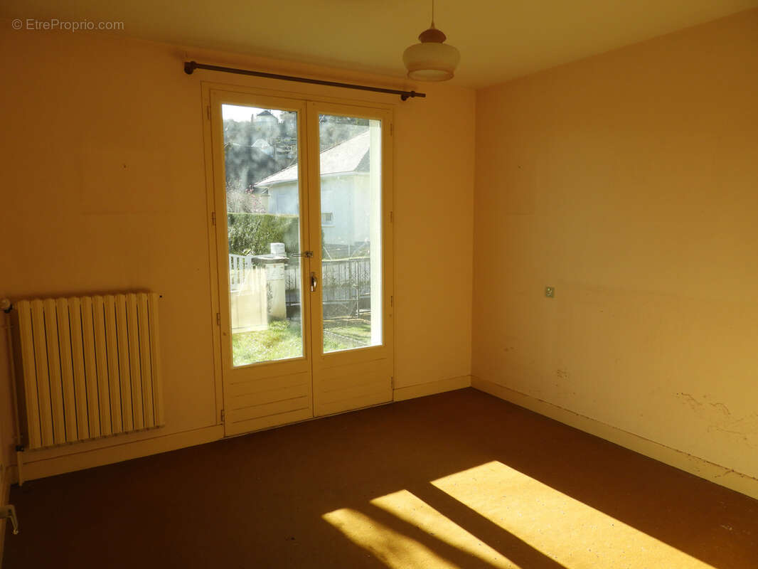 Maison à VILLEFRANCHE-DE-ROUERGUE