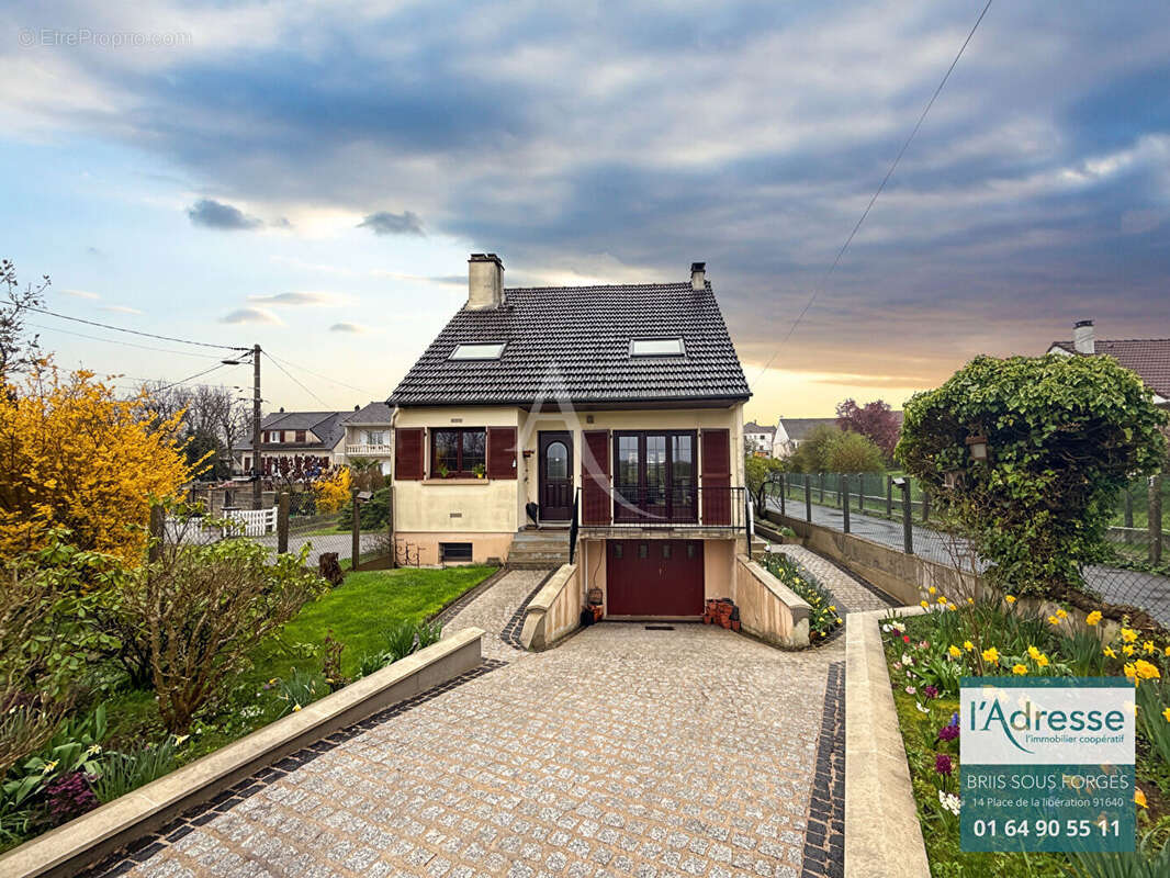 Maison à LA VILLE-DU-BOIS