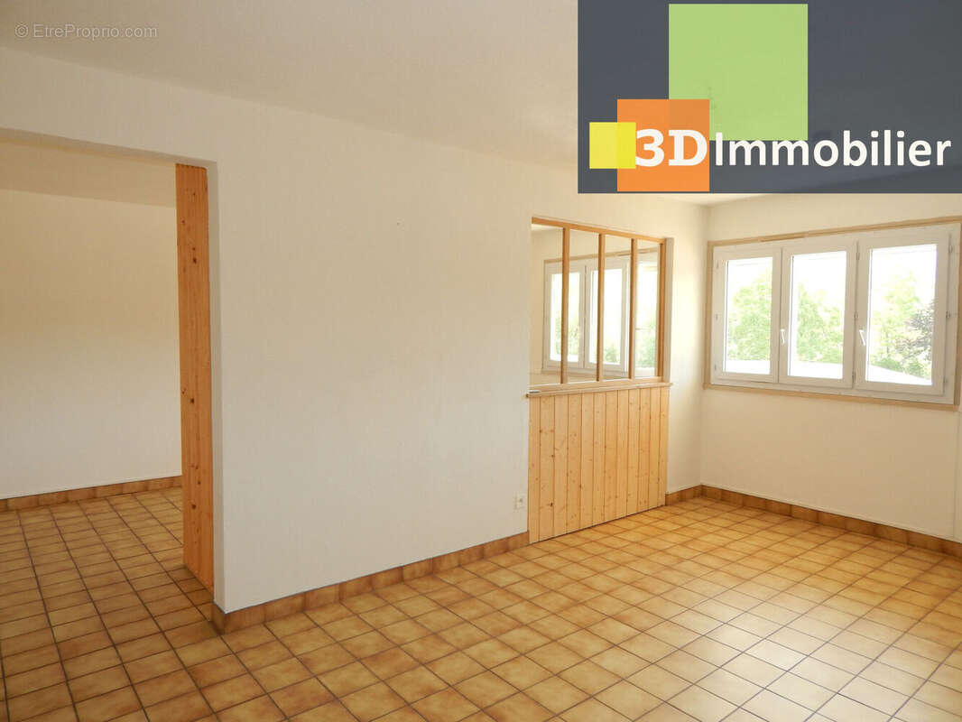 Photo 9 - Appartement à LONS-LE-SAUNIER