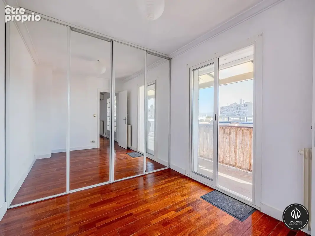 Marseille 8e – Saint-Anne - T2 rénové avec grand balcon et vue dégagé - photo 7