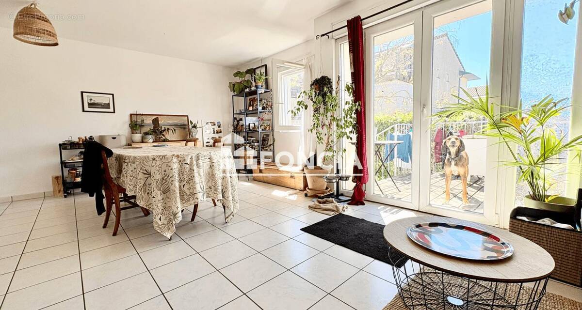 Appartement à PERTUIS