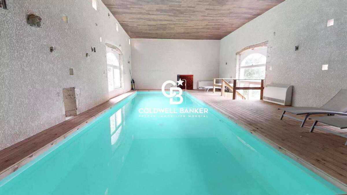 Maison à MONTESQUIEU