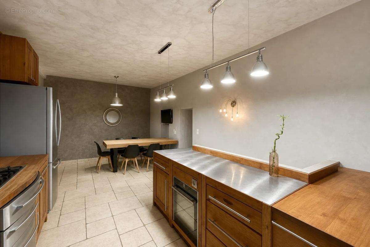 Maison rénovée 5 pièces 110 m² au calme, Peille - photo 6