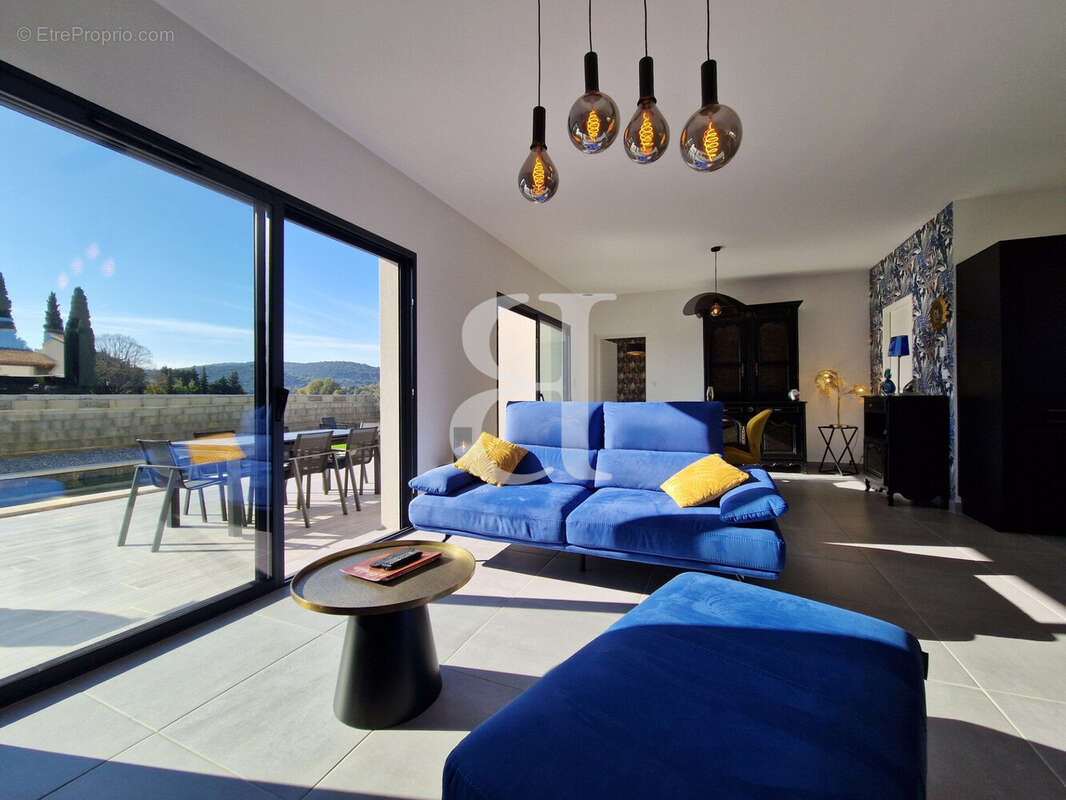 Maison à VAISON-LA-ROMAINE