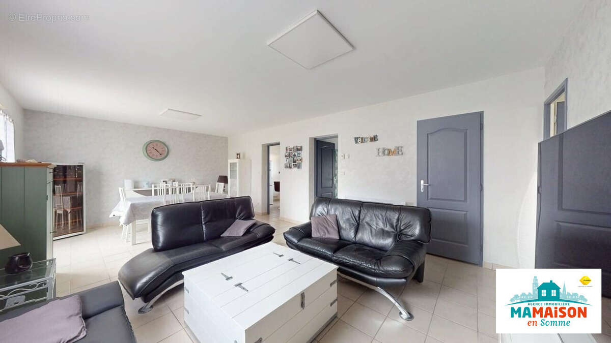 Maison à COURCELLES-AU-BOIS