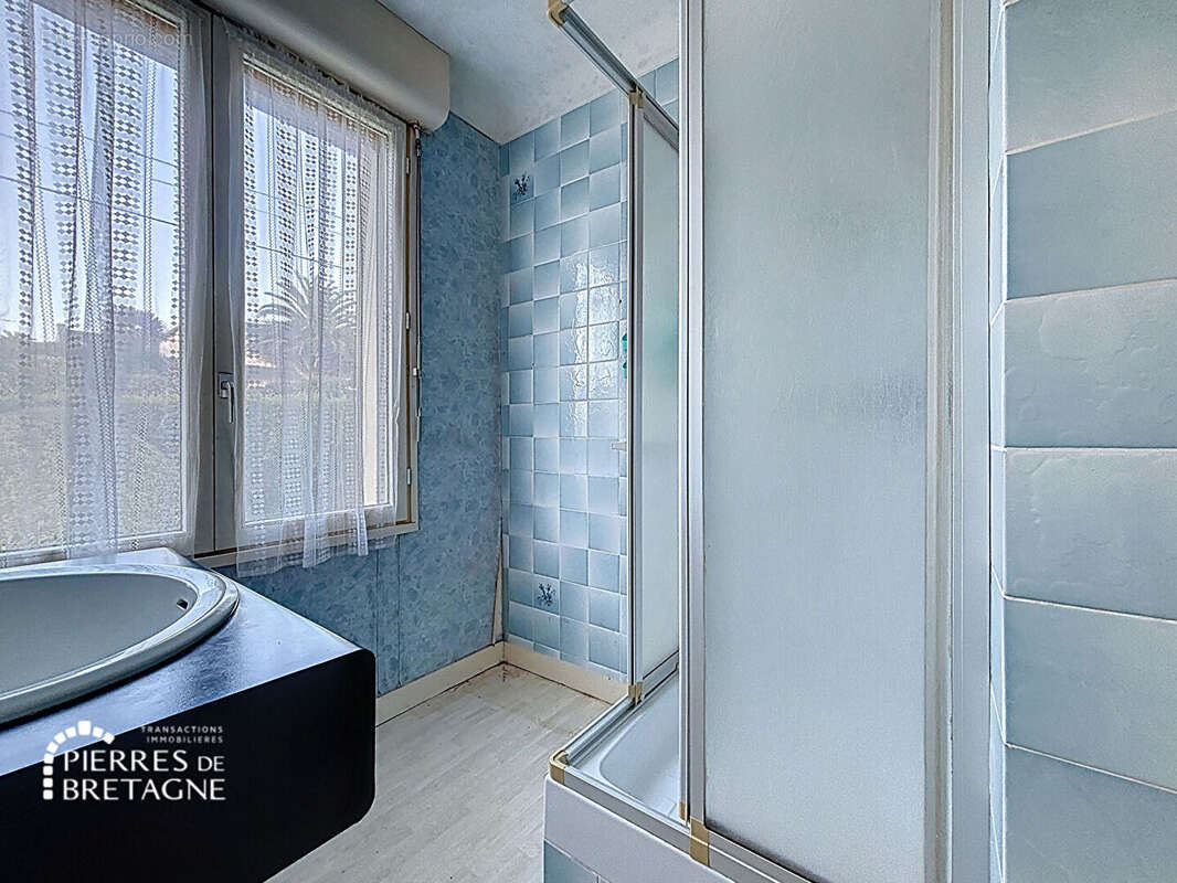 Maison à PLOUGONVELIN
