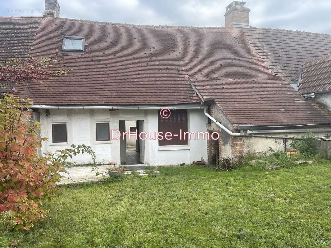 Maison à LION-EN-SULLIAS