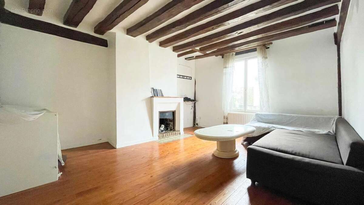 Maison à BENNECOURT