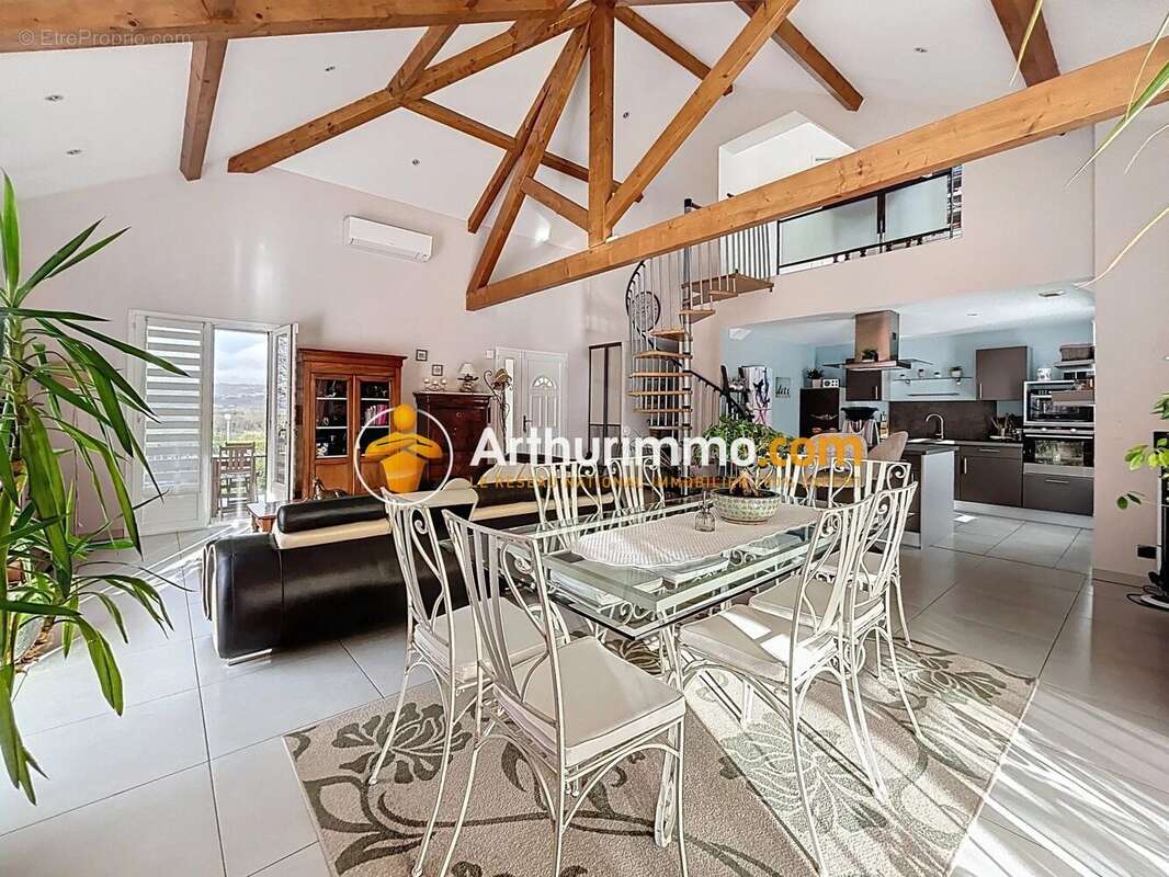 Maison à SAINT-SAVIN