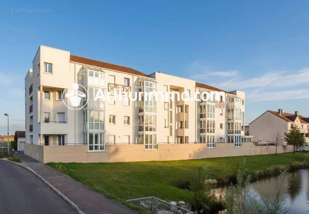 Appartement à MOISSY-CRAMAYEL