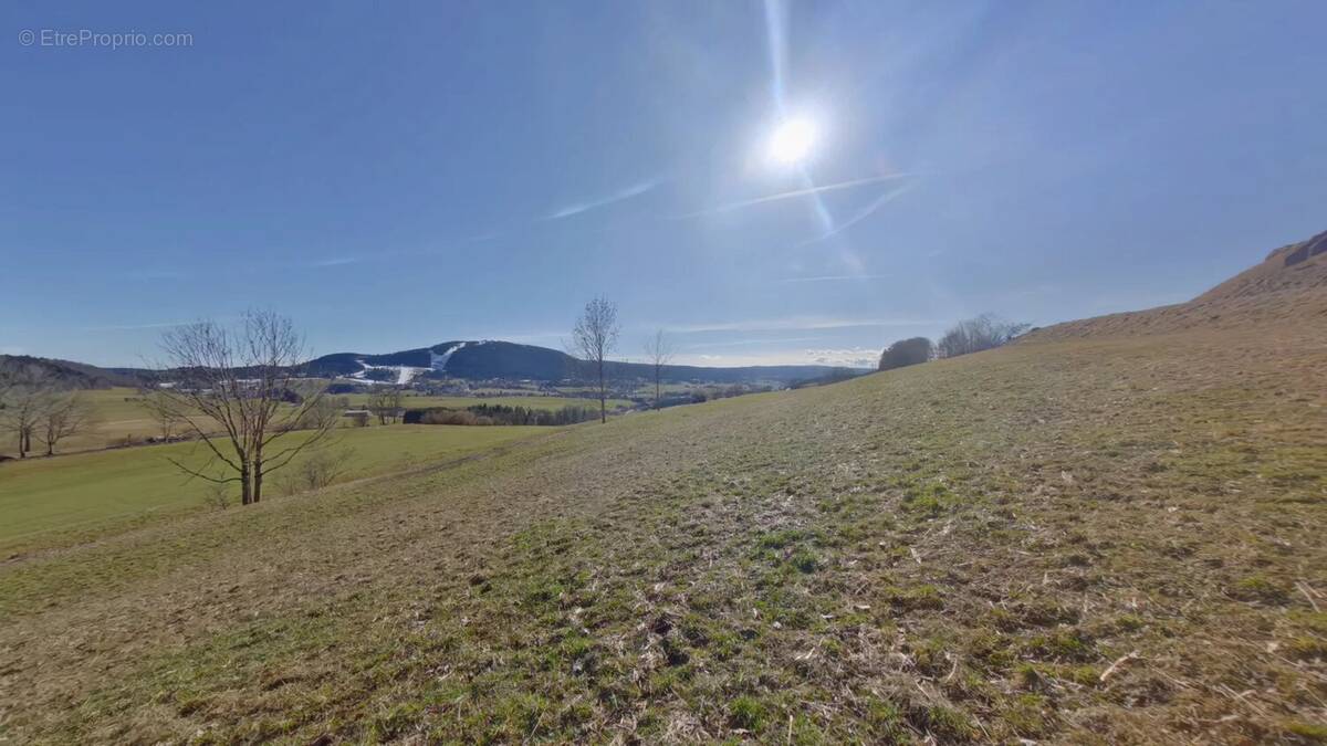 Terrain à TOUILLON-ET-LOUTELET