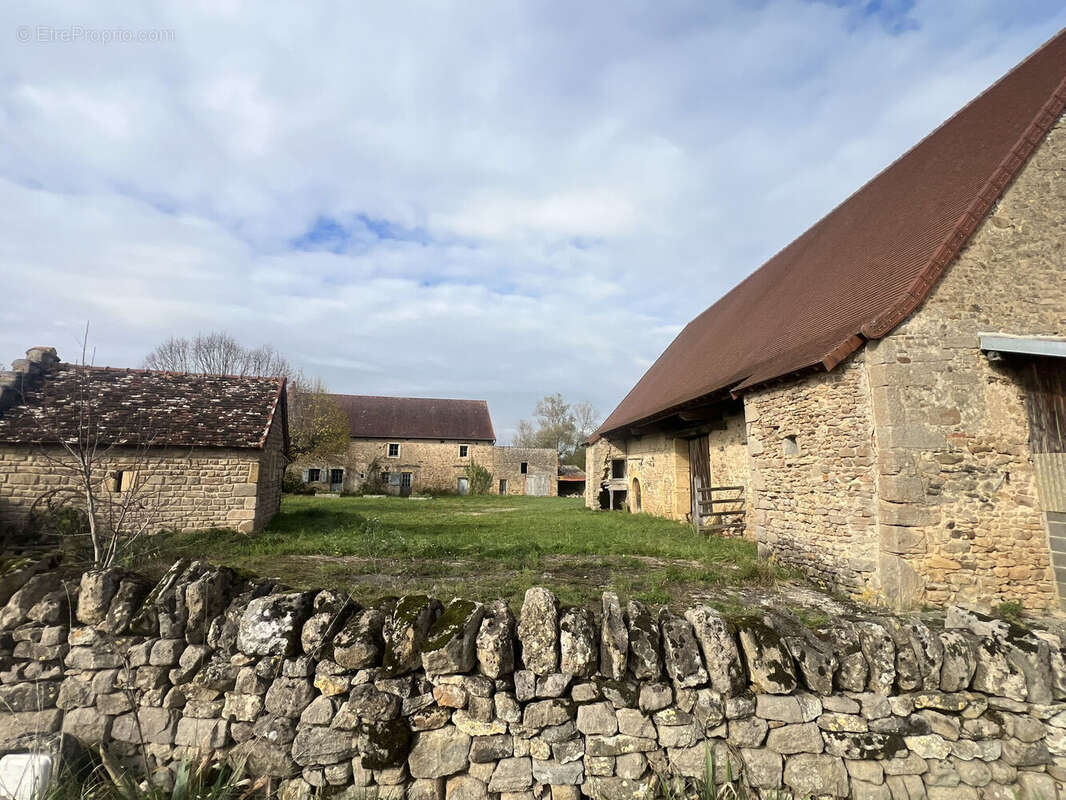 Photo 3 - Maison à OYE
