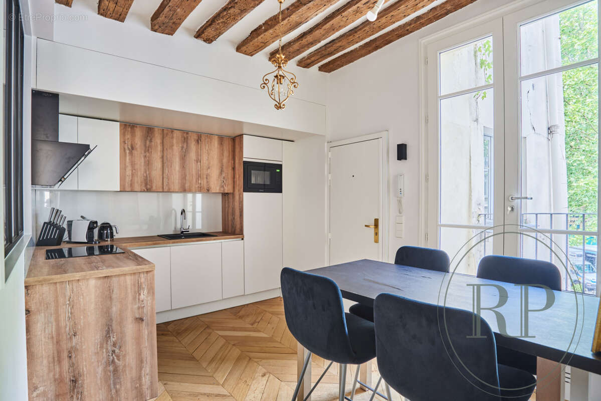 Appartement à PARIS-6E