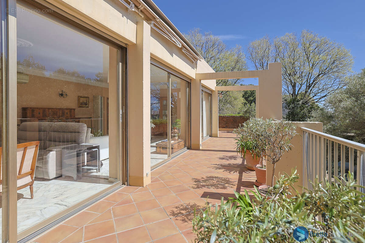 Toulon faron - maison d'architecte t8 sur terraun de 1530m2 arbore - photo 7