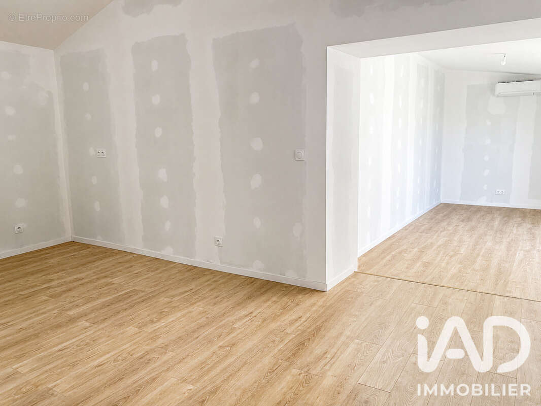 Photo 3 - Appartement à COMMUNAY