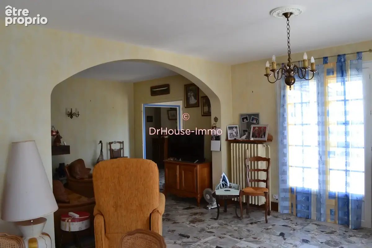 Maison 143 m² à Neuilly-En-Dun  - photo 11