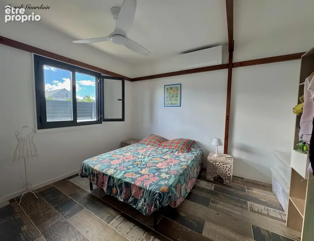 À vendre – saint-françois – villa récente 140 m² – 3 chambres – piscine – autonomie eau & électricité - photo 14