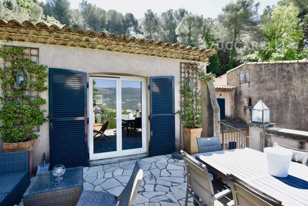 Maison à COLOMARS
