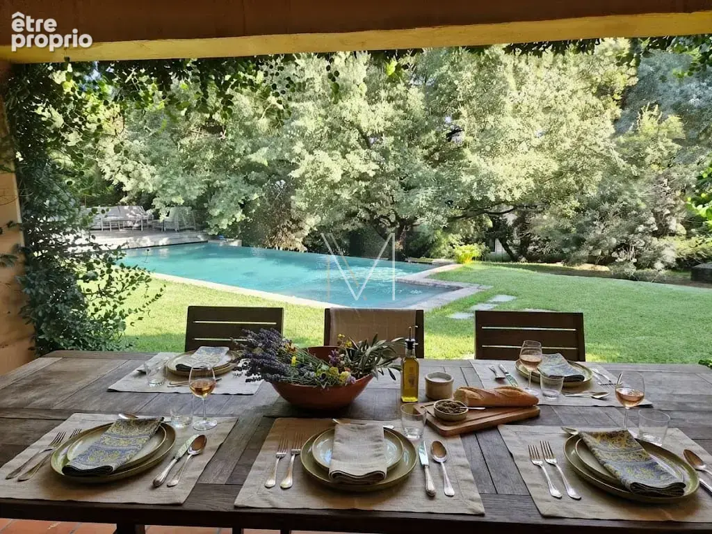Maison de famille au calme sur grand terrain arbore avec piscine a debordement - photo 2