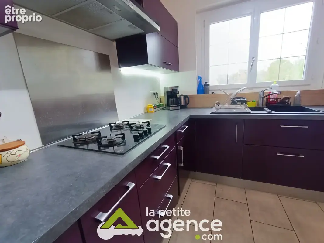 Maison 3 chambres sur près d'un hectare de terrain - photo 10