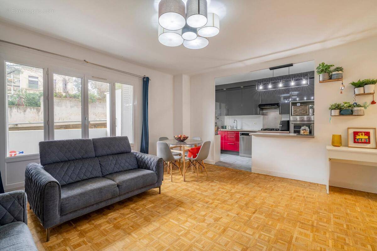 Appartement à MARSEILLE-8E