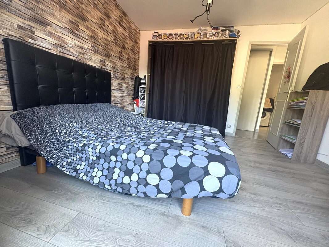 Appartement à SAINT-MARTIN-DU-VAR