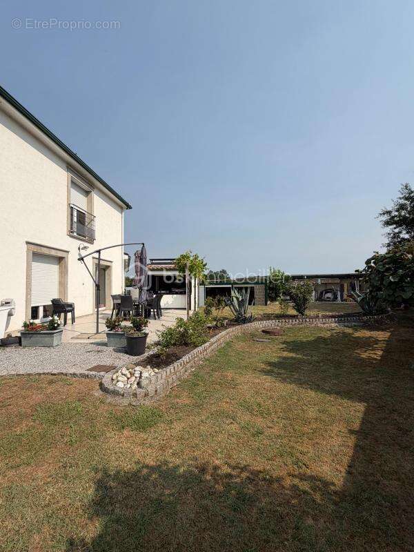 Magnifique propriete de 370m² - photo 19