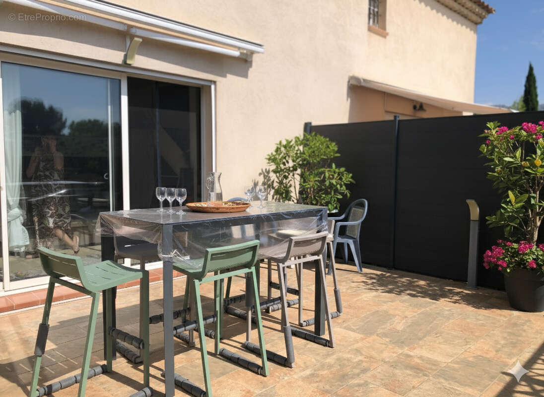 Appartement à ROUSSET