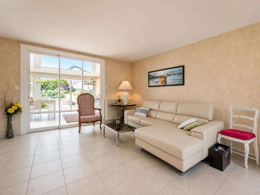 Maison de 6 pièces de 125 m² à Cholet - photo 6