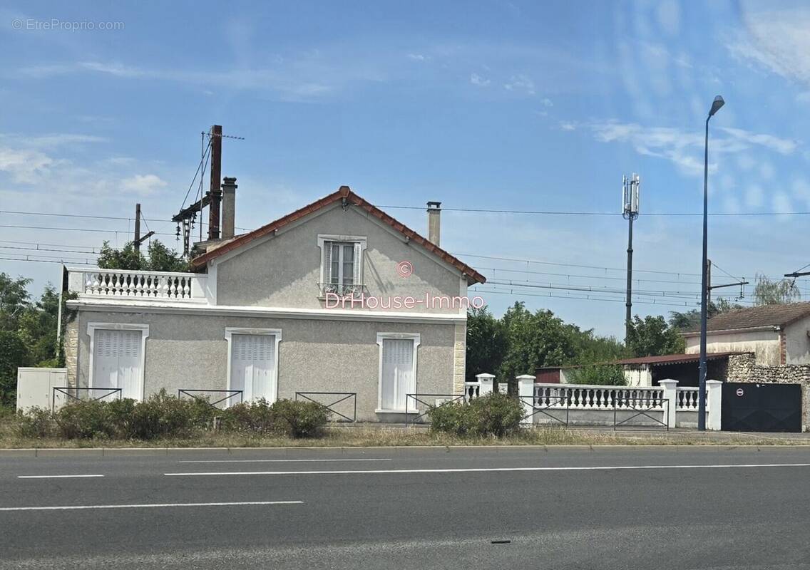 Maison à DAMMARIE-LES-LYS