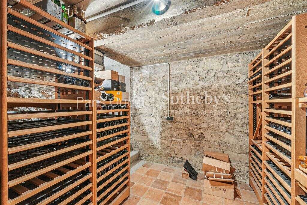 Maison à NEUILLY-SUR-SEINE