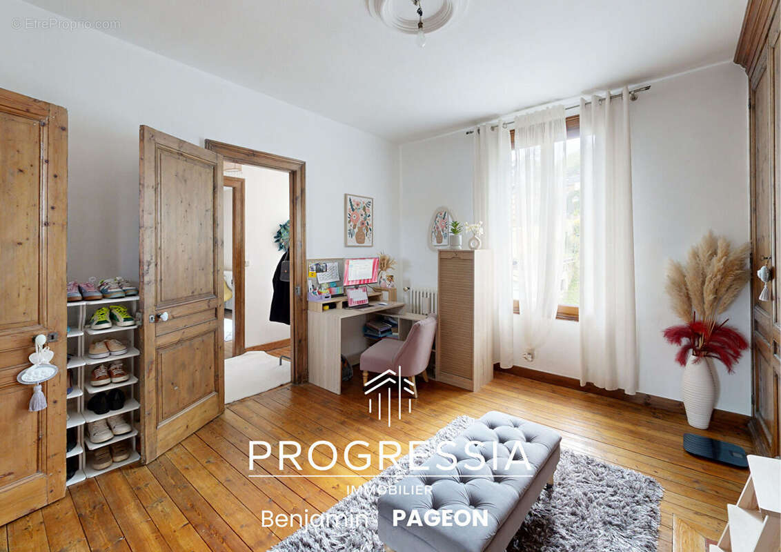 Maison à MONTIVILLIERS