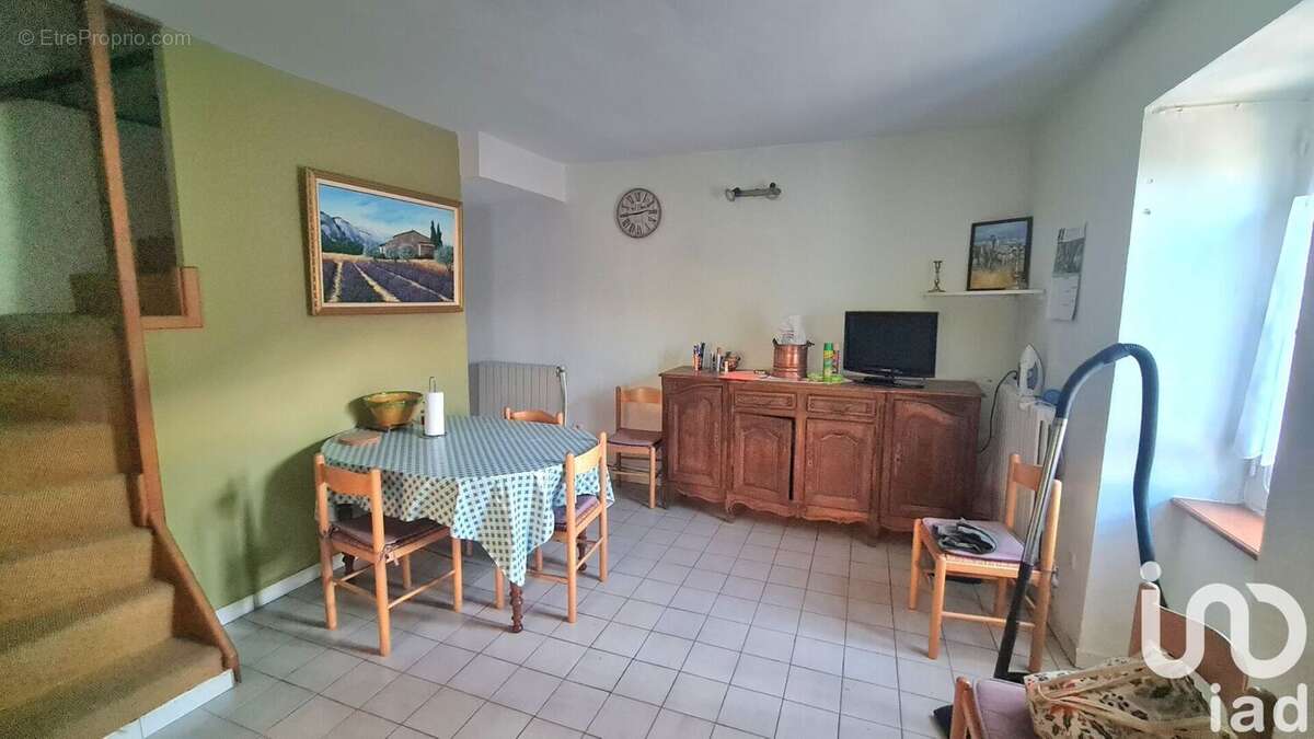 Maison 75 m² à Saumane  - photo 8