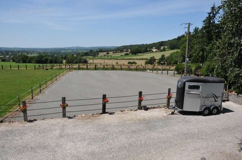 Maison à LANDELLES-ET-COUPIGNY