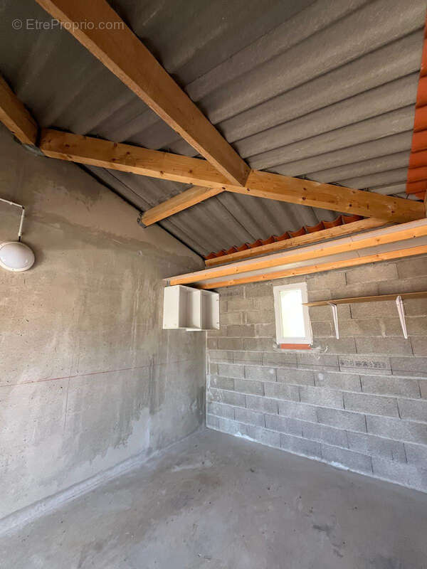 Le Barcarès Village résidence Athéna Garage sécurisé de 16.14m2 - photo 3