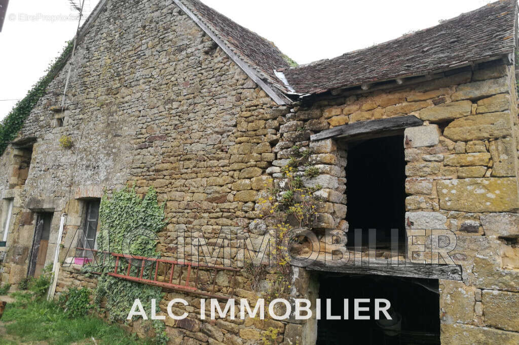 Maison à LA FERRIERE-BOCHARD