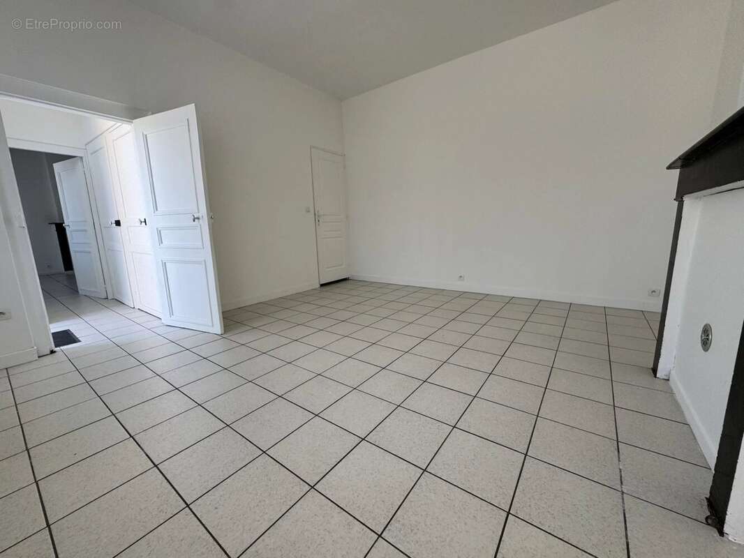 Maison à NEUVILLE-SUR-ESCAUT