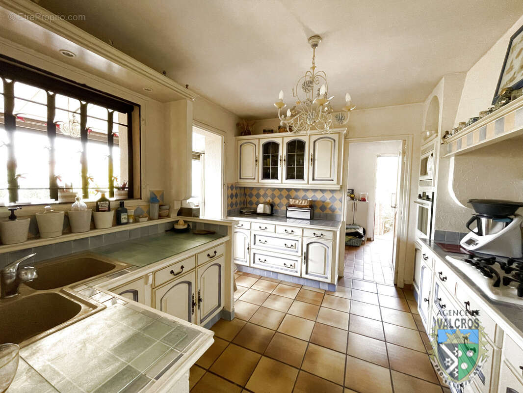Maison à LA LONDE-LES-MAURES