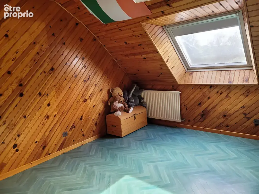A vendre Bignan, maison 139m², 5 chambres, terrain d'environ 4365m² - photo 12