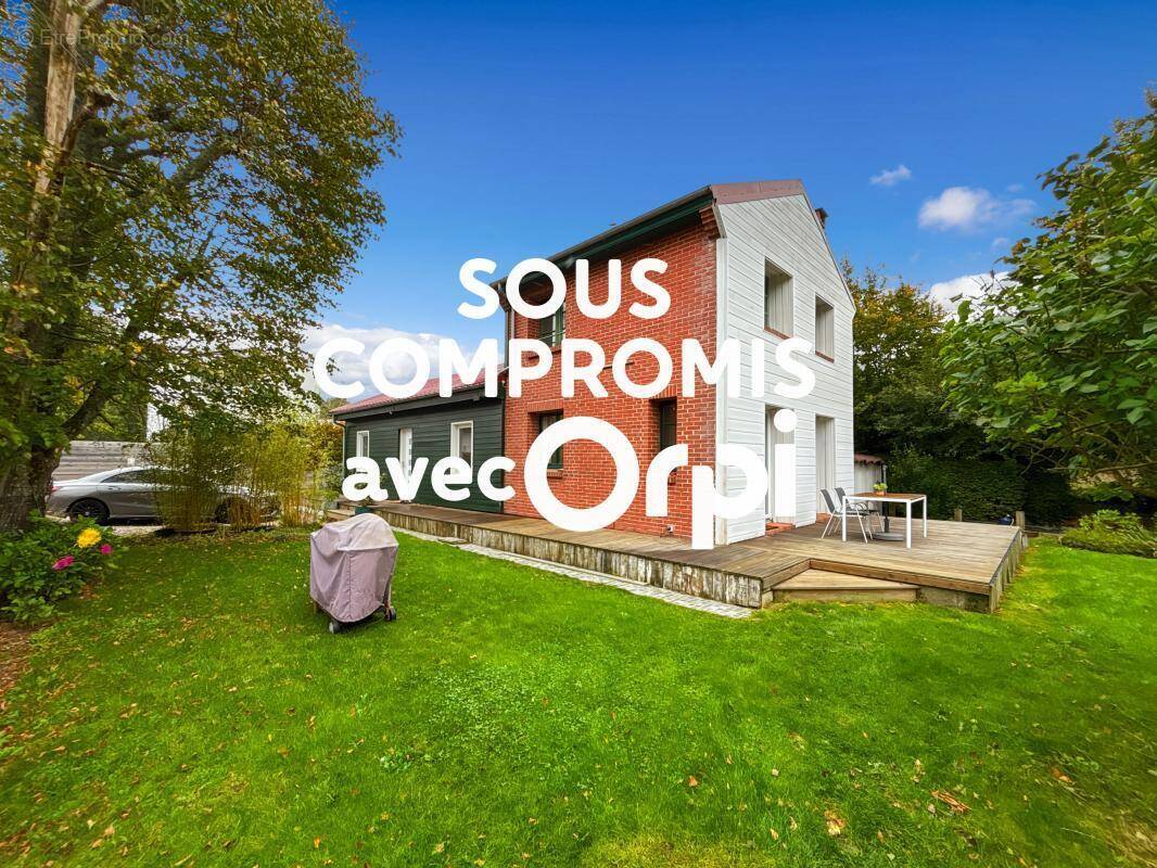 Maison à LA CAPELLE-LES-BOULOGNE