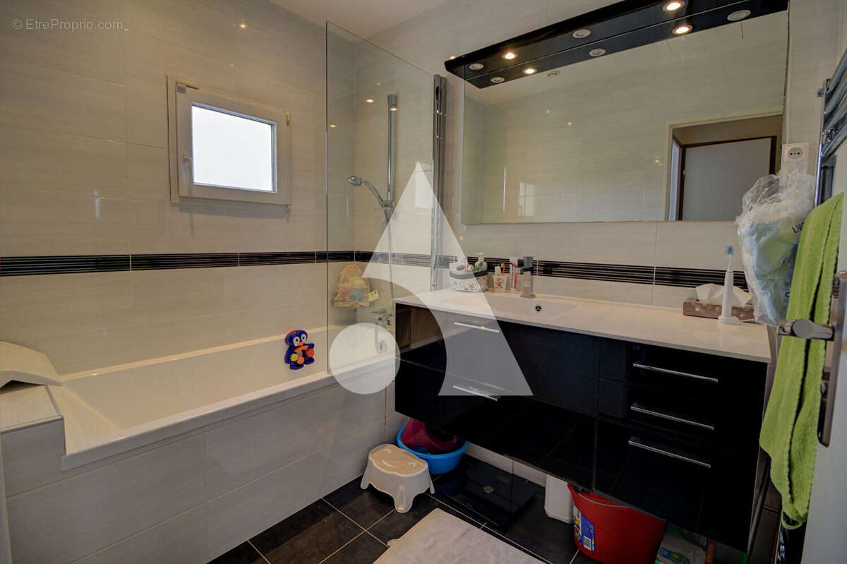 Maison à SUCY-EN-BRIE