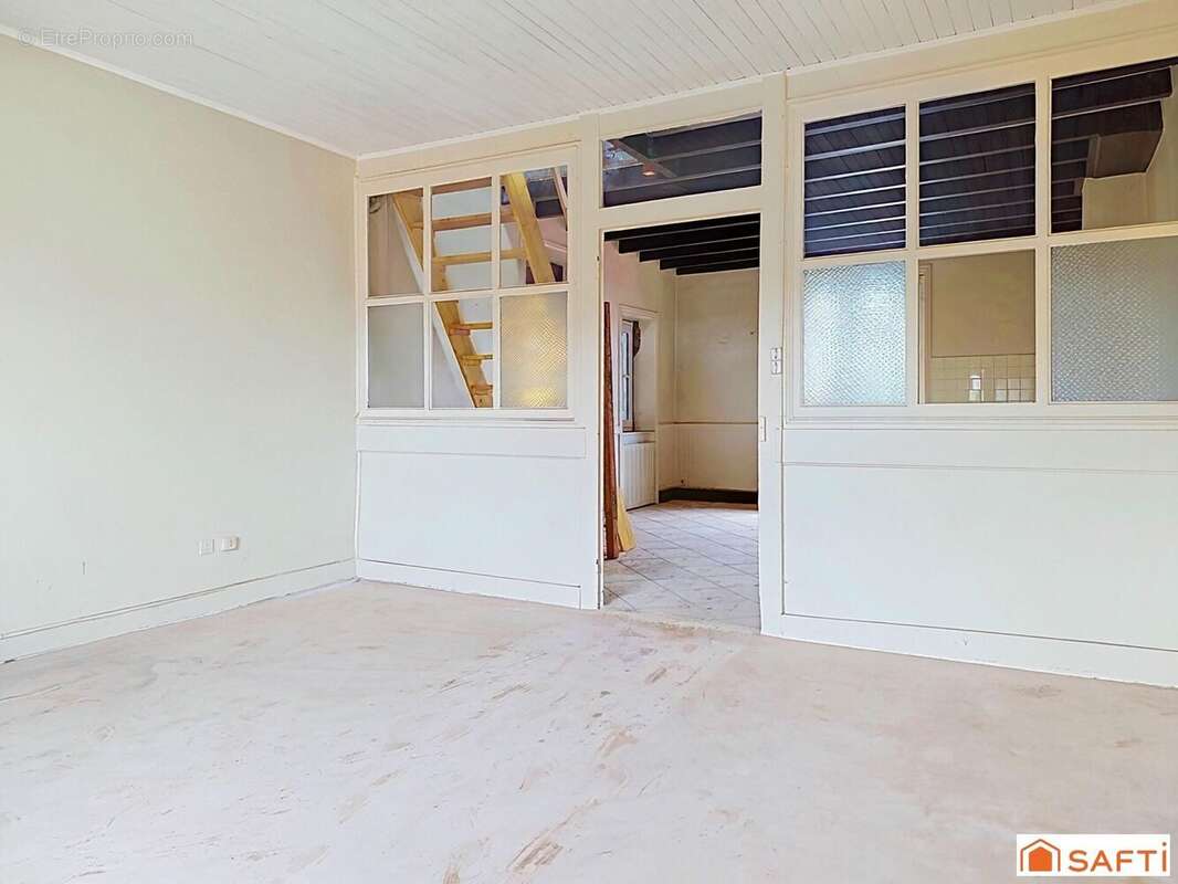 Appartement 77 m² à Alix  - photo 2