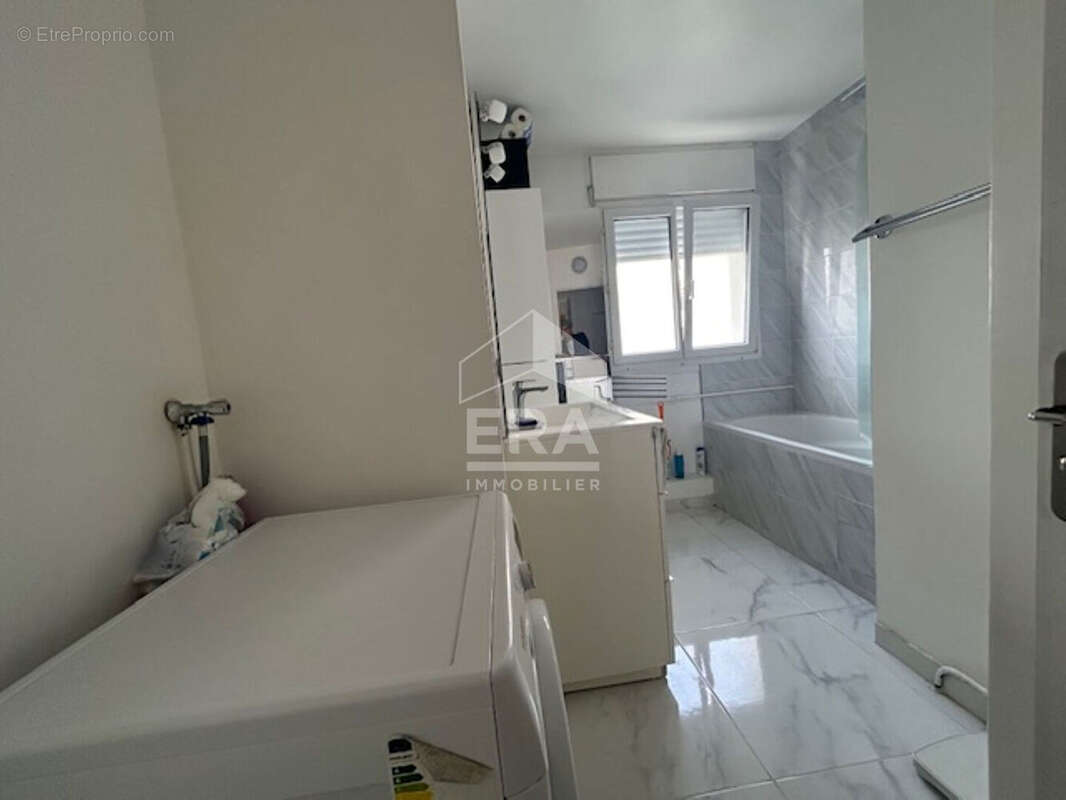 Appartement à SARTROUVILLE