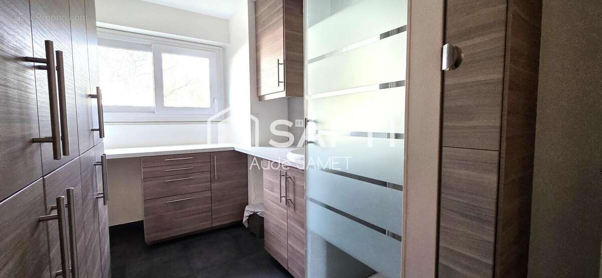 Photo 9 - Appartement à VERSAILLES