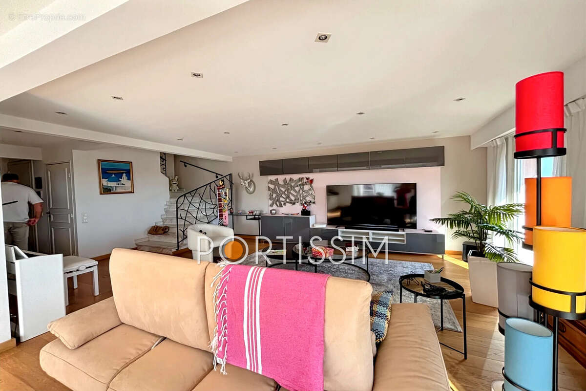 Appartement à CAGNES-SUR-MER