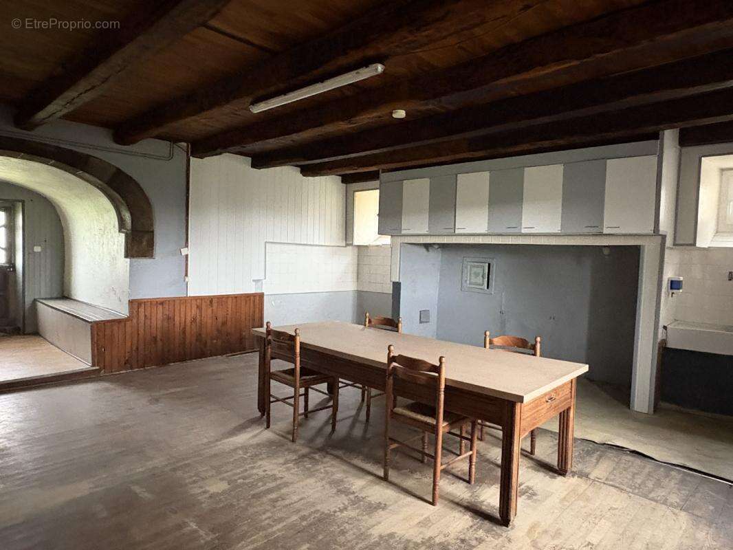 Maison à ALBUSSAC