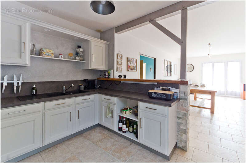 Maison à SAINT-GEORGES-LES-BAILLARGEAUX